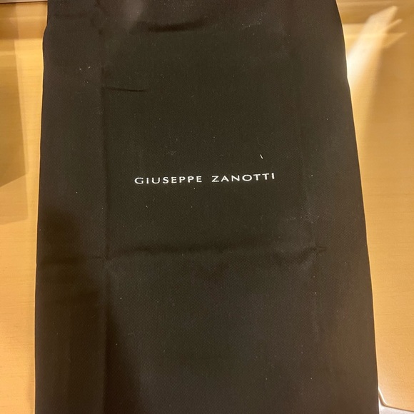 Giuseppe Zanotti Black Suede Low Top with Gold Trim Sneaker.Size 43.US Size 10 - Picture 7 of 7